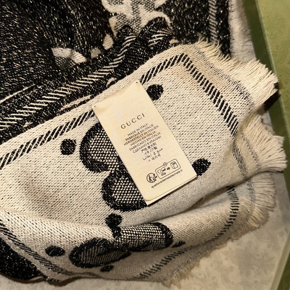 Gucci Scarf - Picture 3 of 3